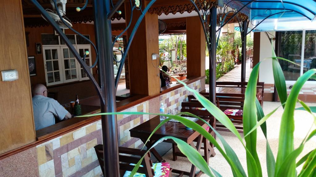 Mai Thai Guest House Хон Каен Экстерьер фото