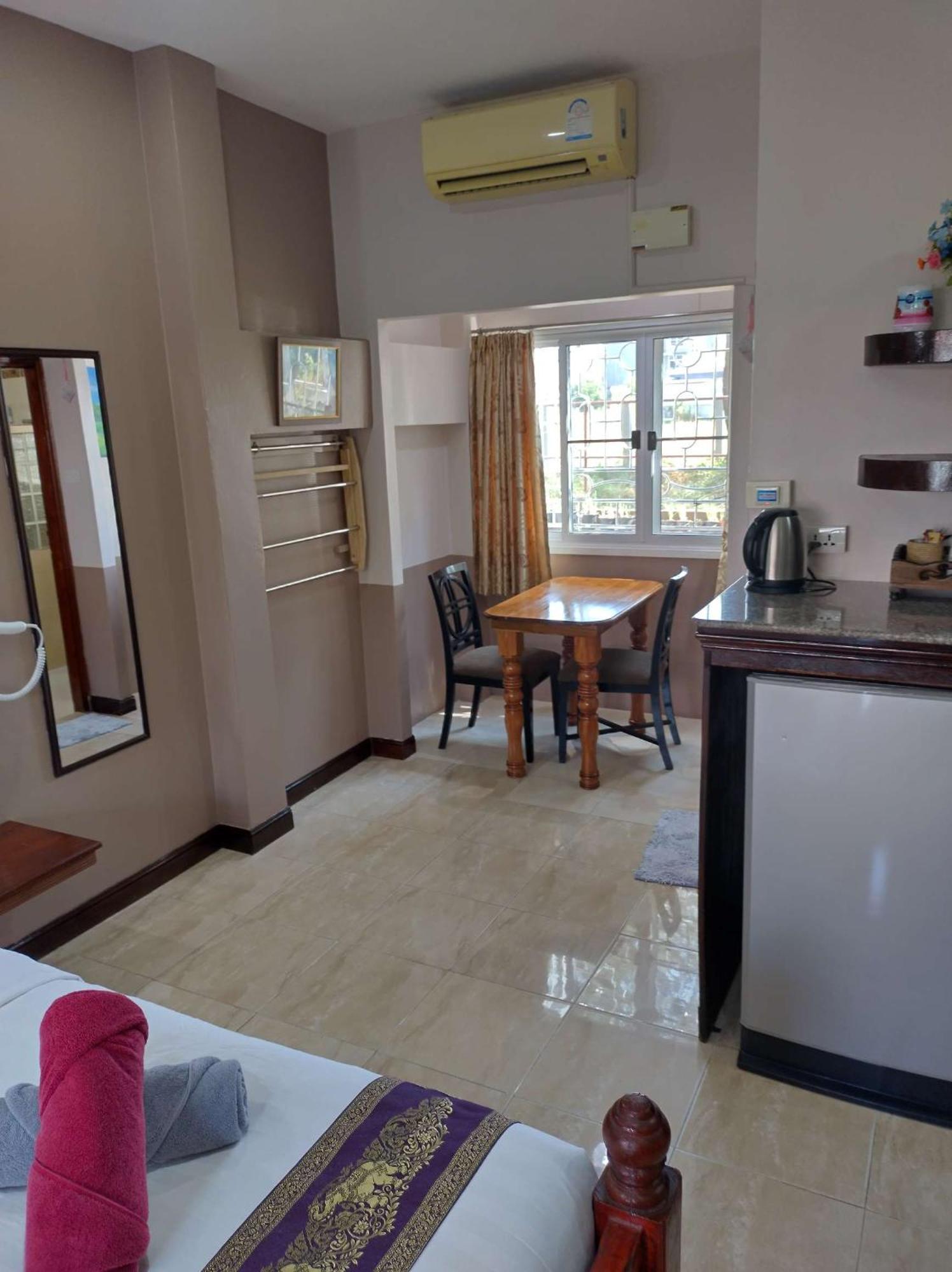 Mai Thai Guest House Хон Каен Экстерьер фото